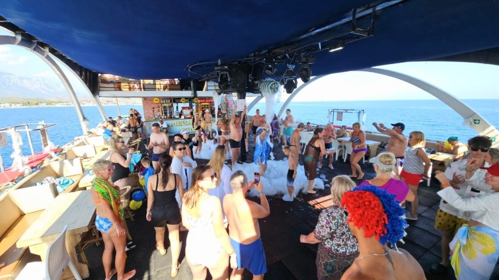 Kemer Mega Star Tekne Turu