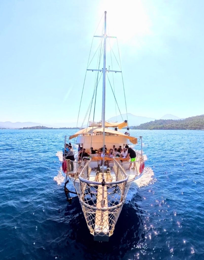 12 Adalar Tekne Turu