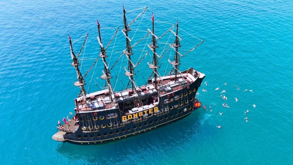 Kemer Tekne Turu